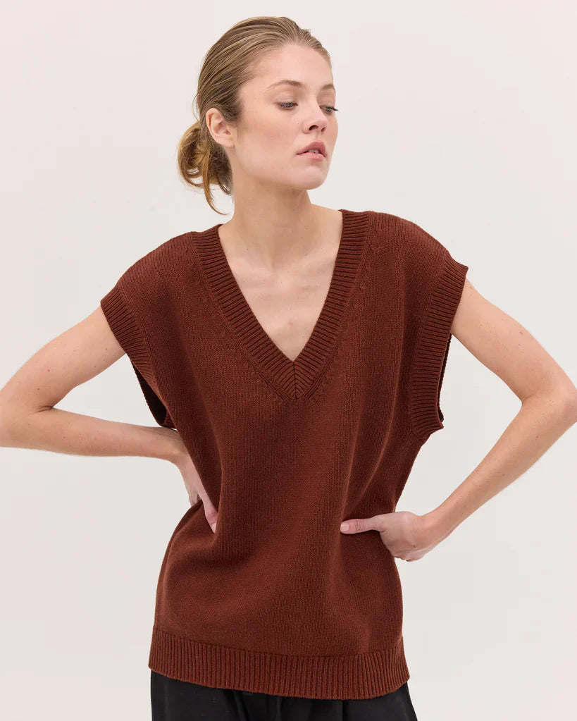CLOTH AND CO