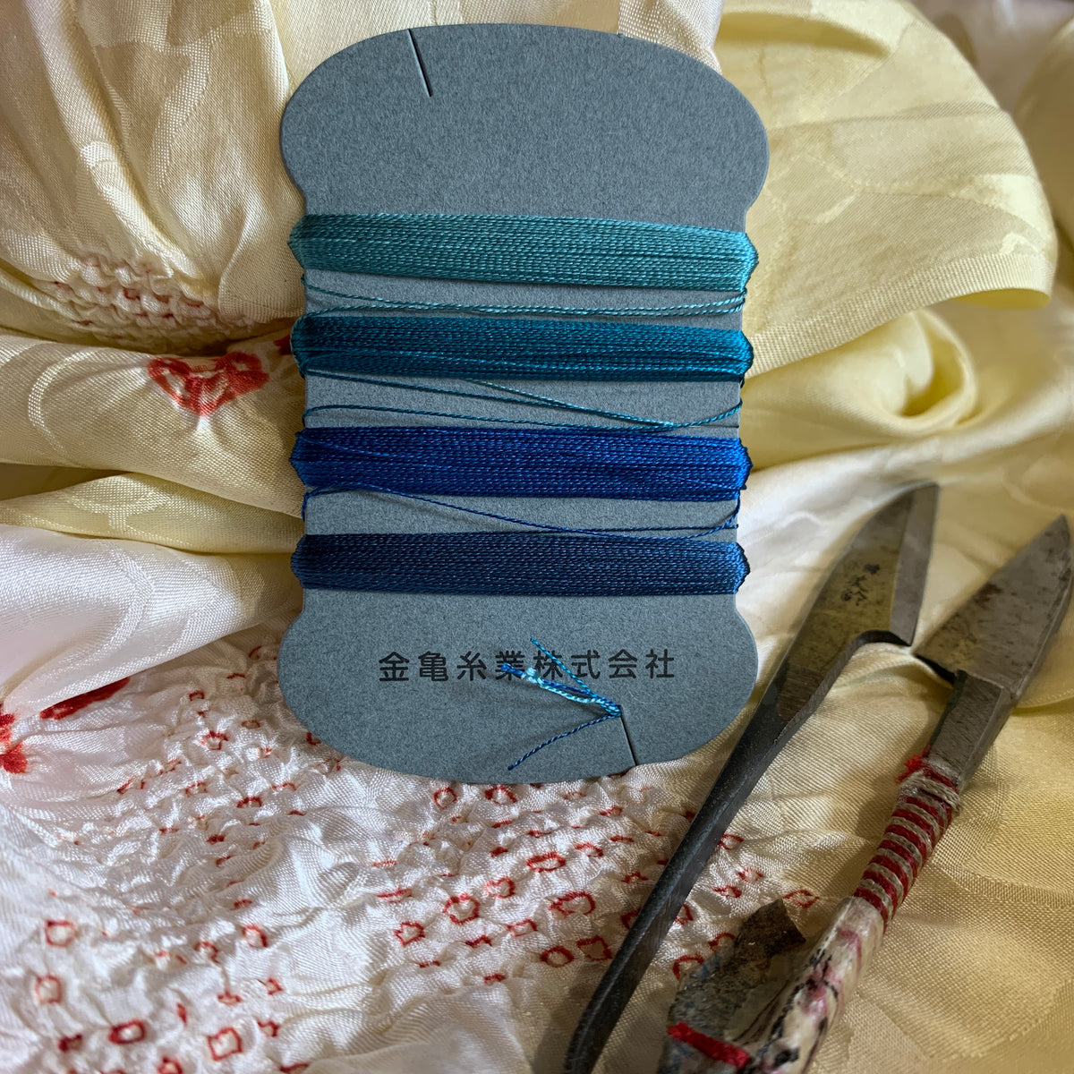 COL 6 SILK THREADS | SEA FOAM – Cavaletti Gallery