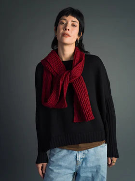WOBBLE KNIT SCARF | BERRY